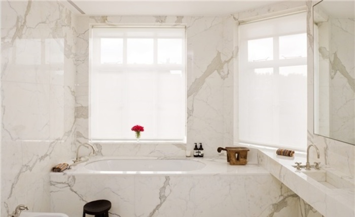 Calacatta-oro-marble-master-bathroom-design-p232749-1b